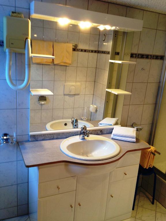 Haus Morgensonne Bed & Breakfast Sankt Anton am Arlberg Exterior photo