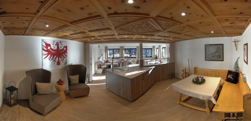 Haus Morgensonne Bed & Breakfast Sankt Anton am Arlberg Exterior photo